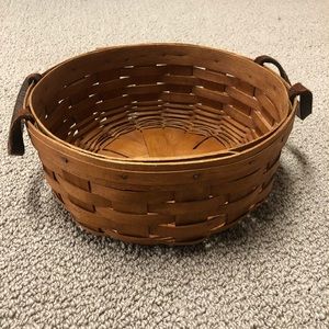 Vintage 1989 Longaberger Round Basket